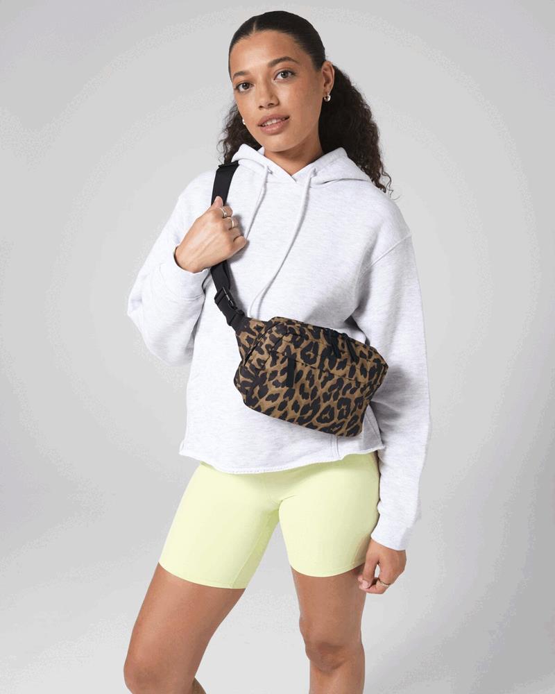 BG197M - LEOPARD PRINT CROSS BODY BAG