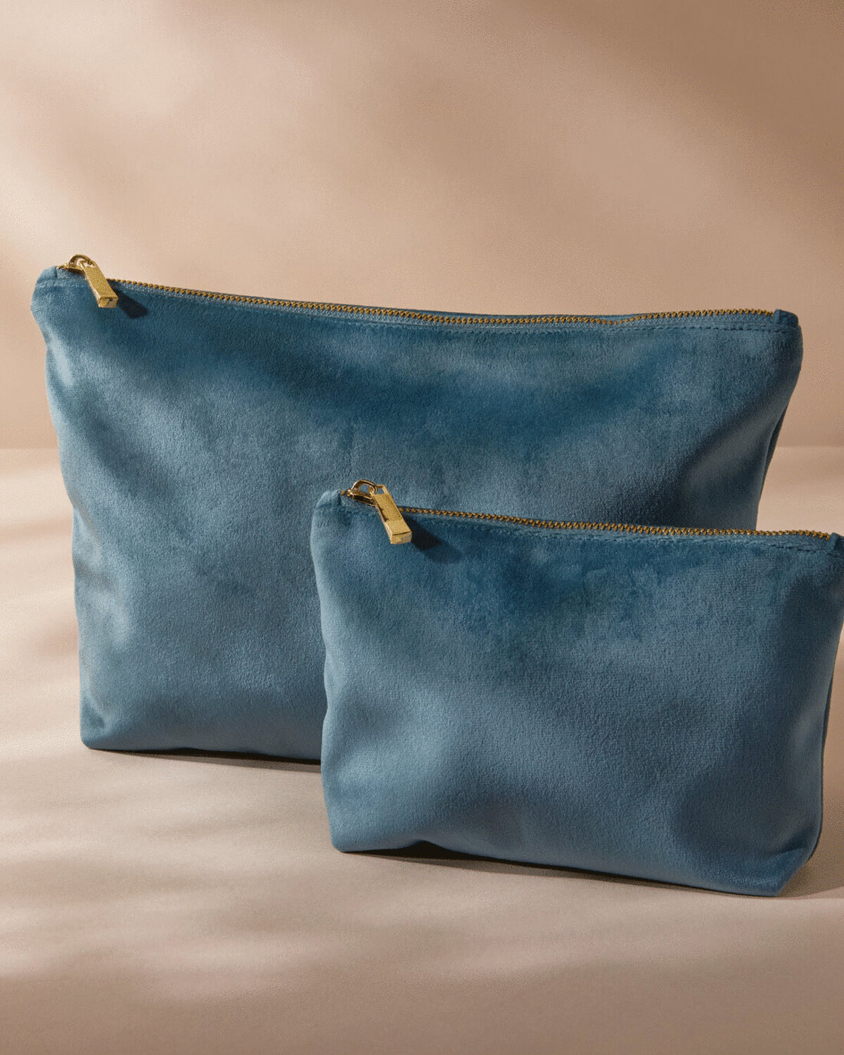 VELVET ACCESSORY BAG