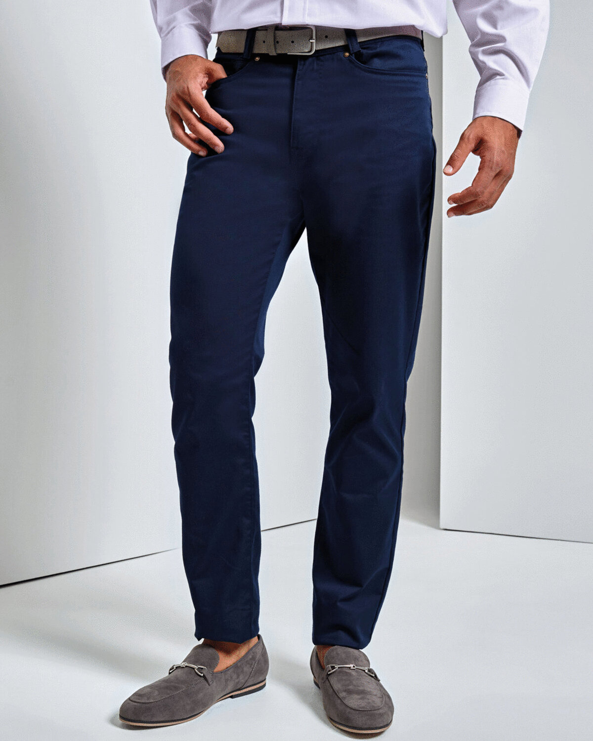 MENS PERFORMANCE CHINO JEANS